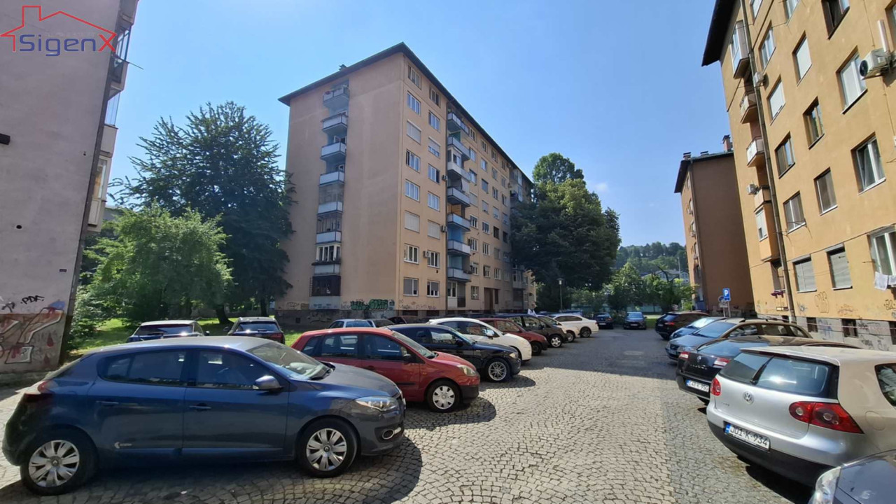 Sigenx prodaje /trosoban stan/adaptiran/namješten/Grbavica/72 m2 16