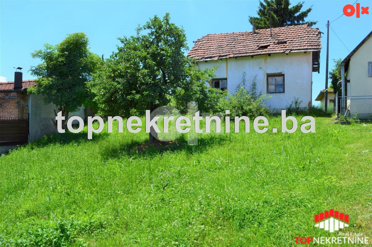 Zemljište, 9891m2, dva objekta, Bojnik 9