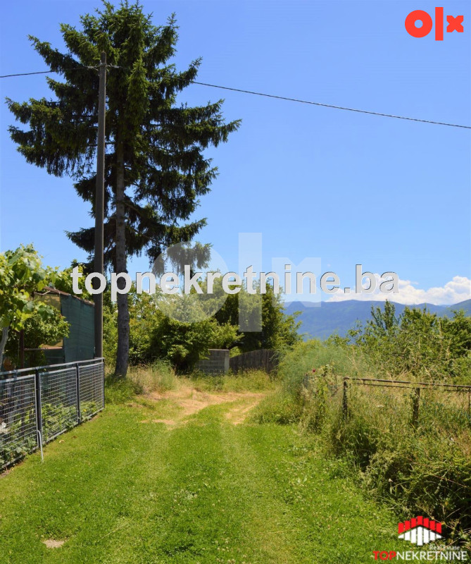 Zemljište, 9891m2, dva objekta, Bojnik 10