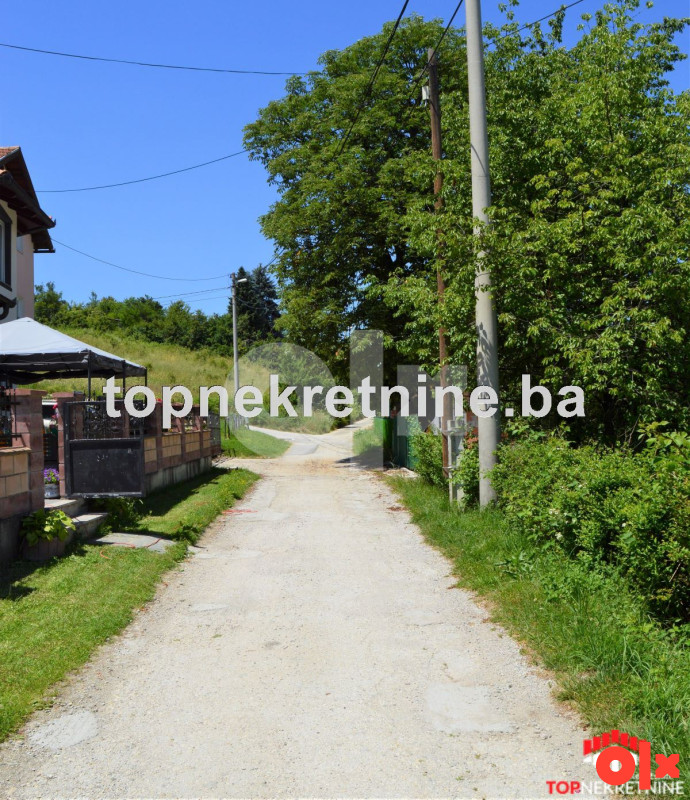 Zemljište, 9891m2, dva objekta, Bojnik 12