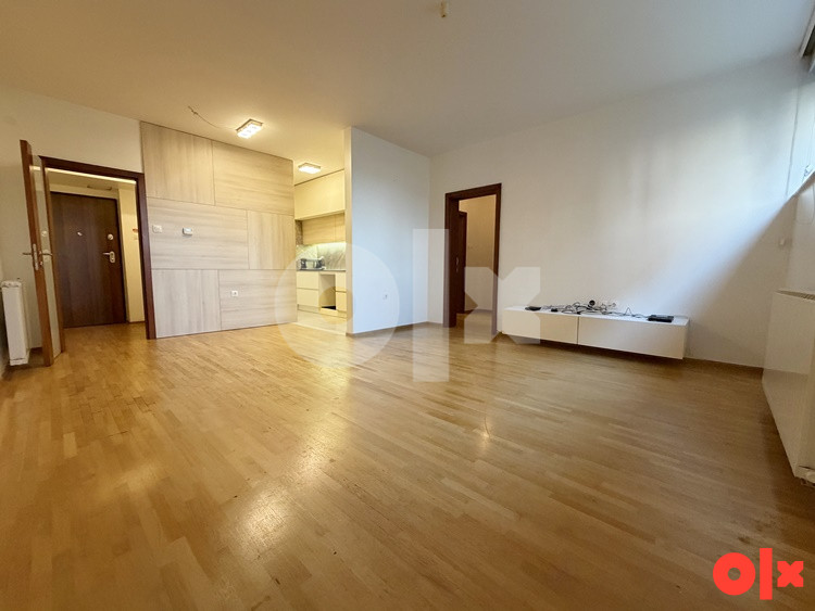 Trosoban polunamješten stan, Dobrinja Exclusive, Novi Grad 3