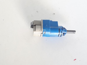 253255192R PODPEDALNI PREKIDAC  Dacia DOKKER 2013-