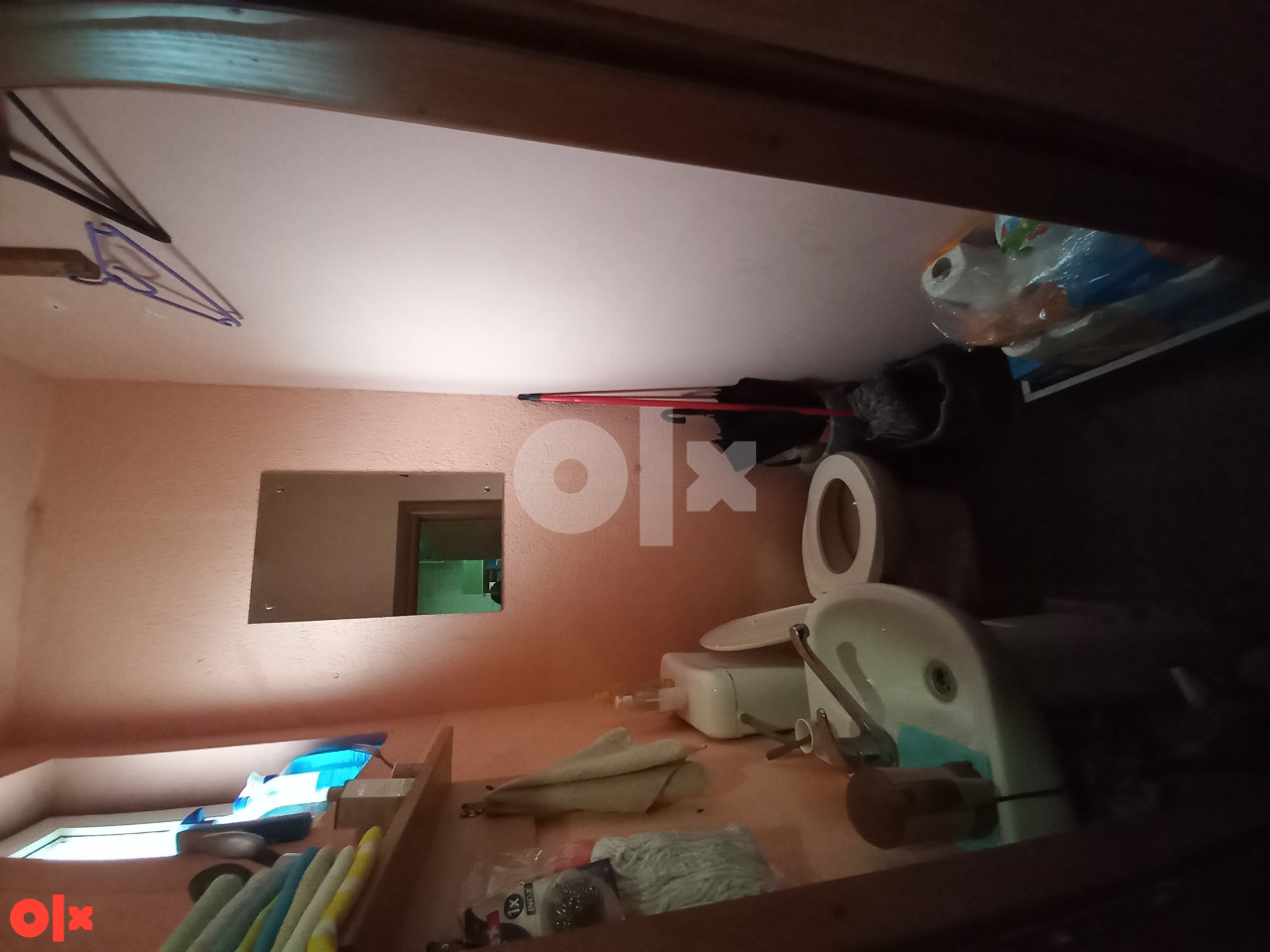 Izdaje se Poslovni prostor, Velika Kladuša centar (kat. stan) 6
