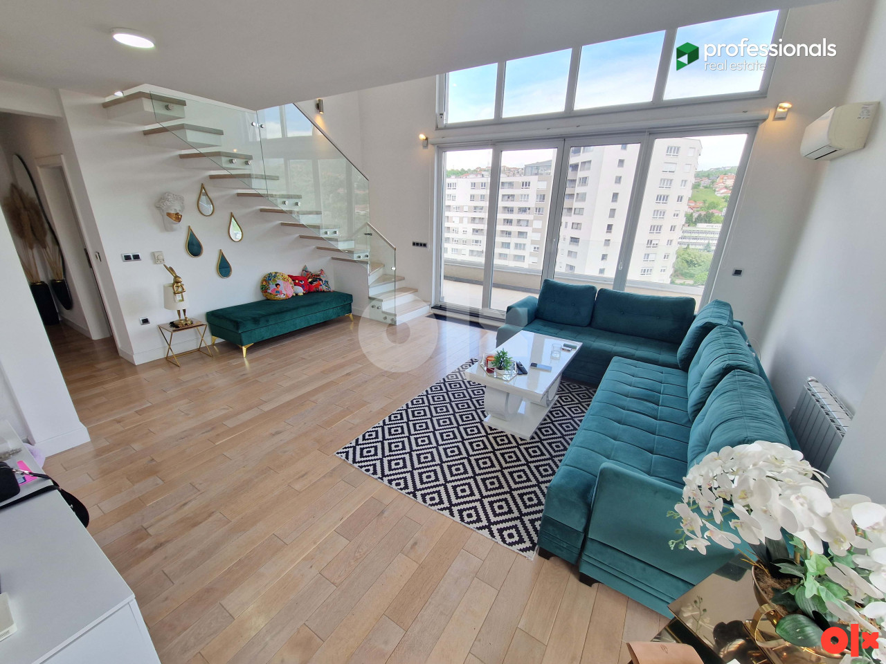 Penthouse sa dvije garaže novogradnja Nova Otoka  Sarajevo 139 m2 3