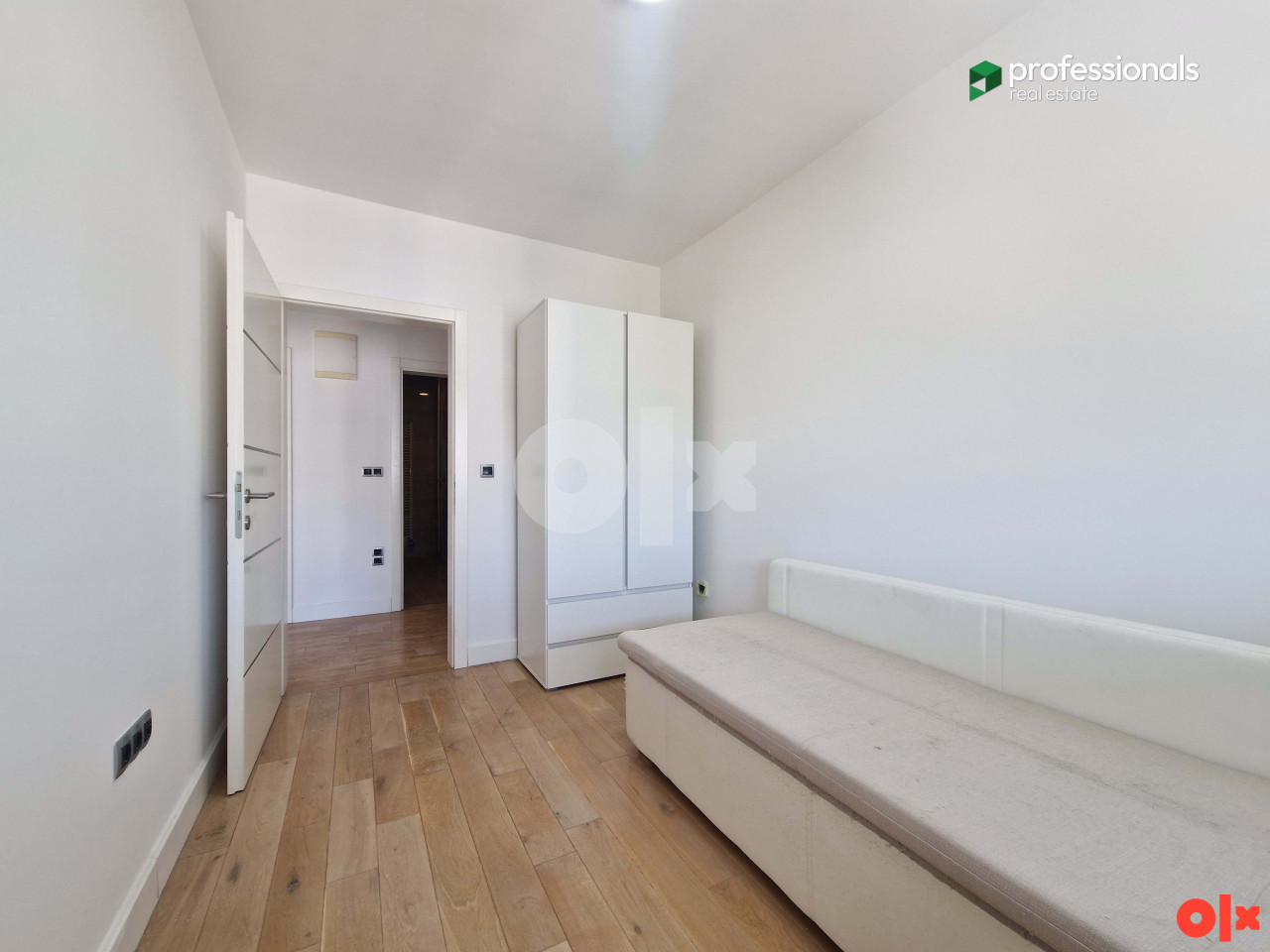 Penthouse sa dvije garaže novogradnja Nova Otoka  Sarajevo 139 m2 20
