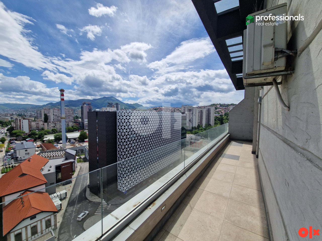 Penthouse sa dvije garaže novogradnja Nova Otoka  Sarajevo 139 m2 21