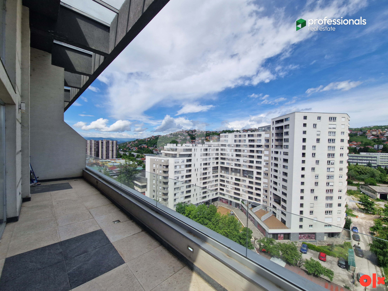 Penthouse sa dvije garaže novogradnja Nova Otoka  Sarajevo 139 m2 23
