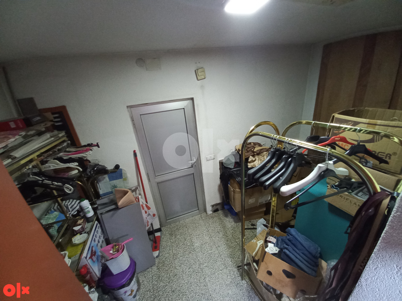 Izdaje se Poslovni prostor, Velika Kladuša centar 65m2(kat. stan) 4