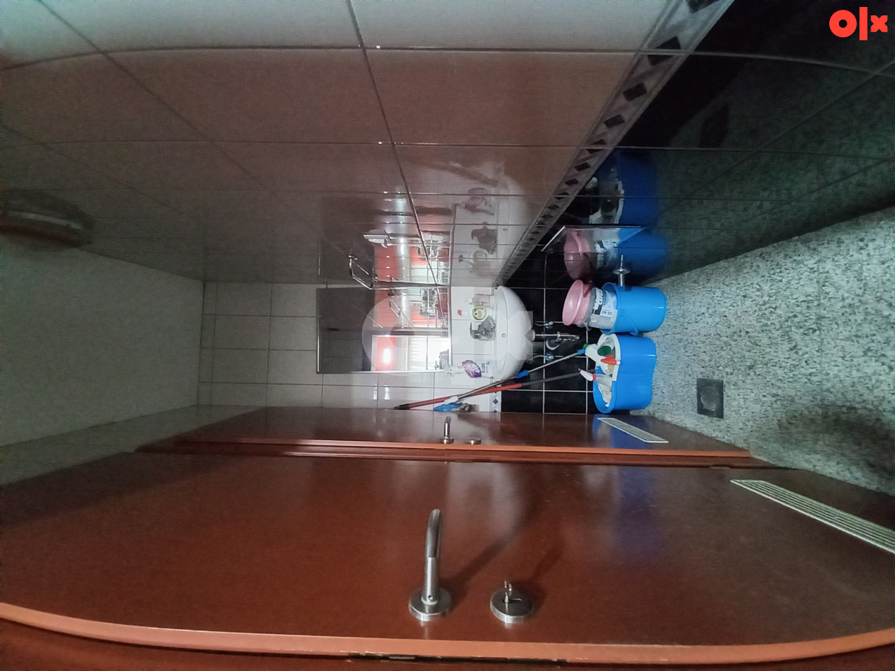 Izdaje se Poslovni prostor, Velika Kladuša centar 65m2(kat. stan) 7
