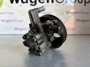 Servo pumpa sorento Hyundai Santa Fe 2011