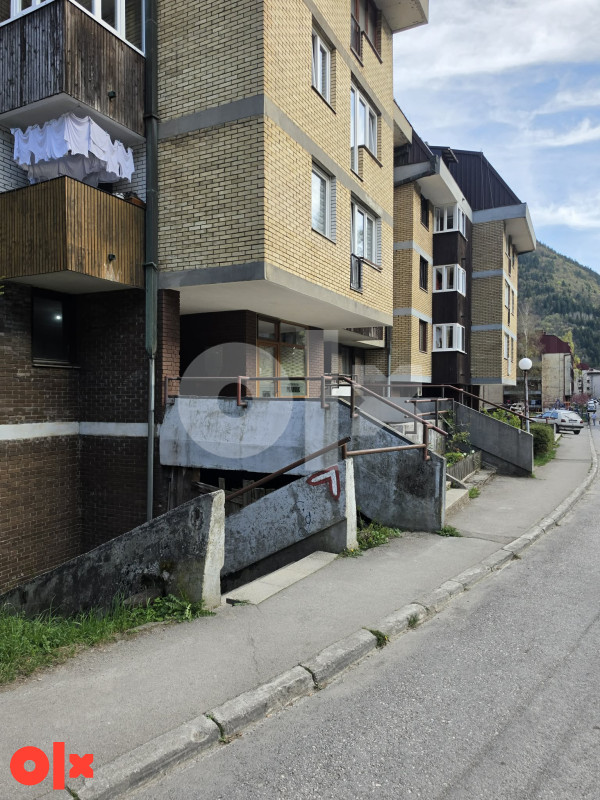 Stan Vareš 52m2 16