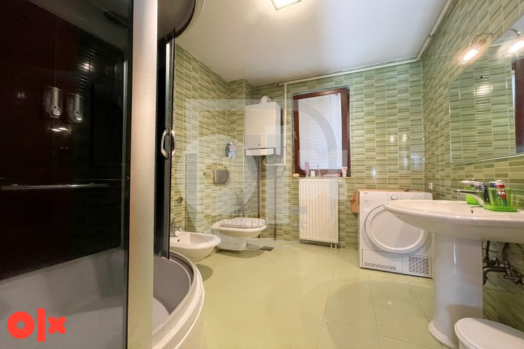 Namještena kuća sa garažom i dvorištem, Stari Grad 10