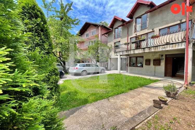 Namještena kuća sa garažom i dvorištem, Stari Grad 18