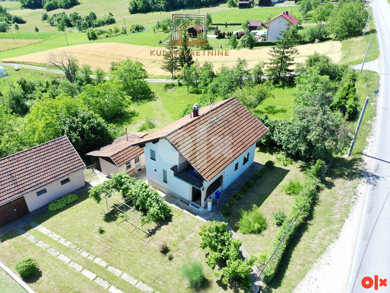 Na prodaju useljiva kuća u Prnjavoru 7
