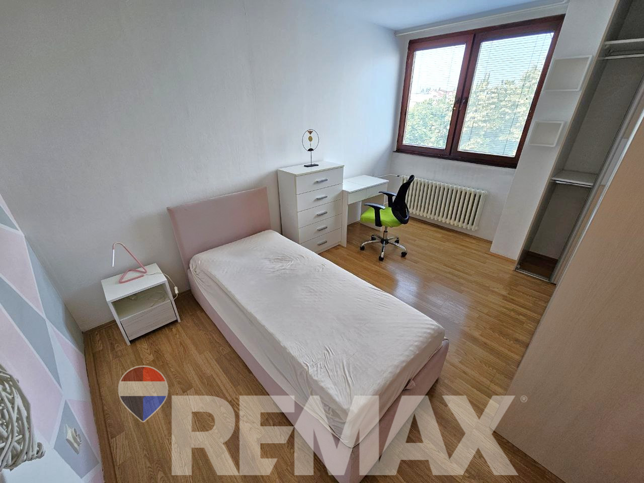 Renoviran trosoban stan na Mejdanu - blizina fakulteta 6