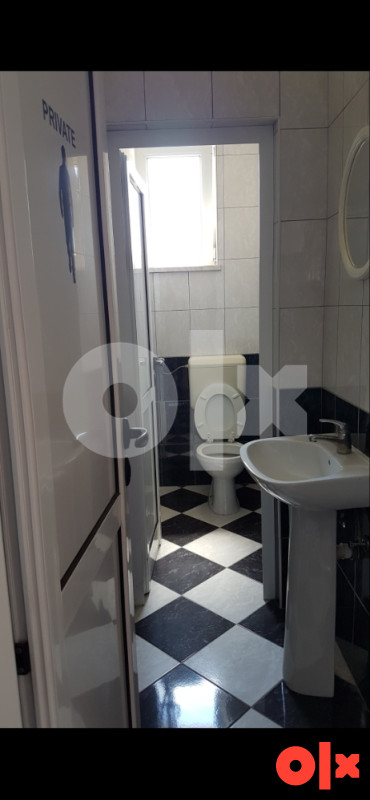 Poslovni prostor Banja Luka( izdavanje 180 m2, 20 parking mjesta) 9