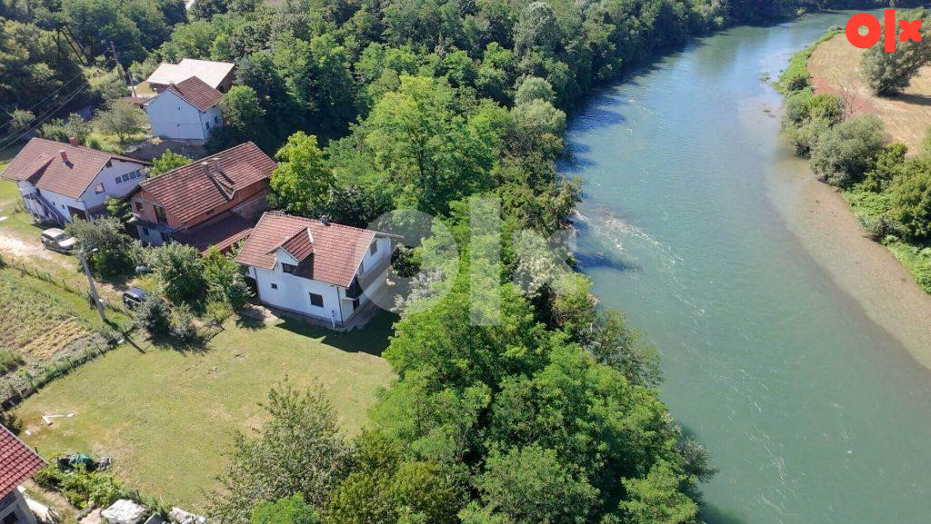 KUĆA NA VRBASU; plac od 1500m2 sa top kućom