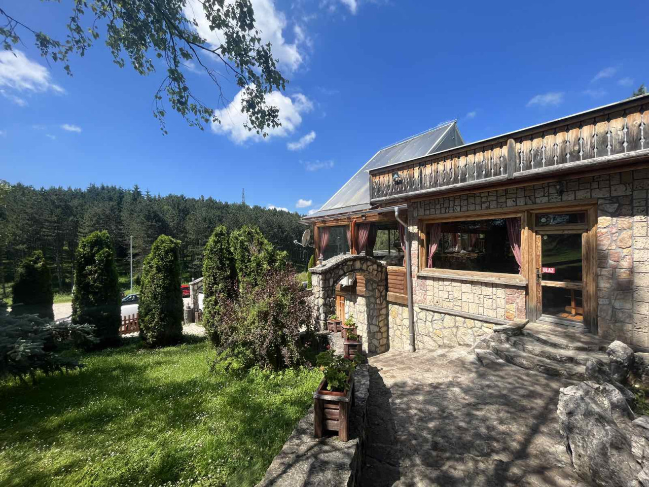 Poslovni prostor Sokolac 3
