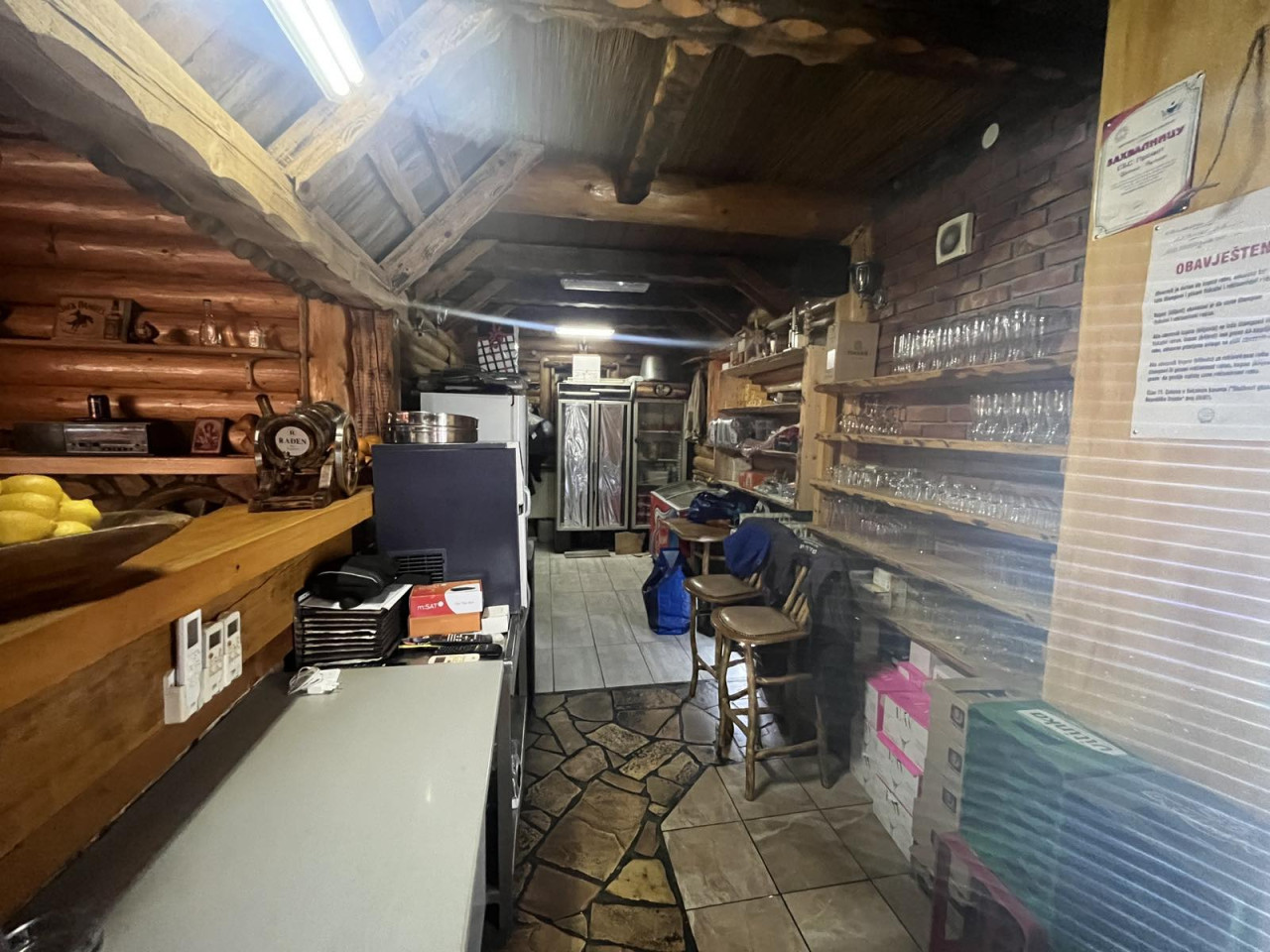 Poslovni prostor Sokolac 11