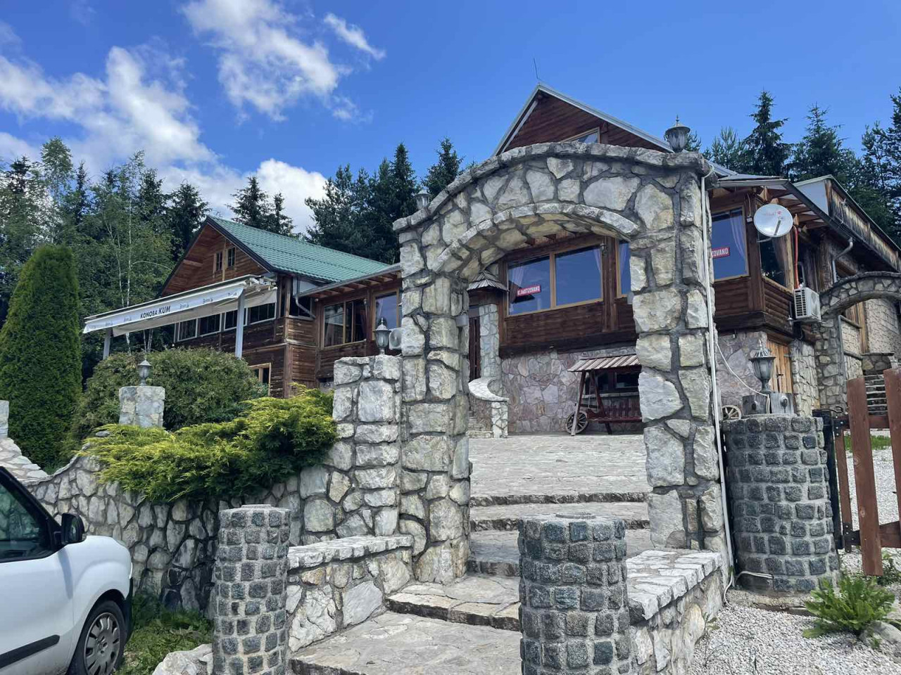 Poslovni prostor Sokolac 2