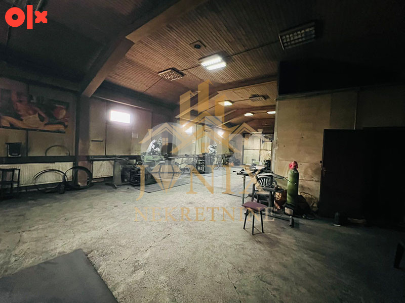 Najam poslovni prostor Banja Luka 160m2 zemljište 1100m2 9
