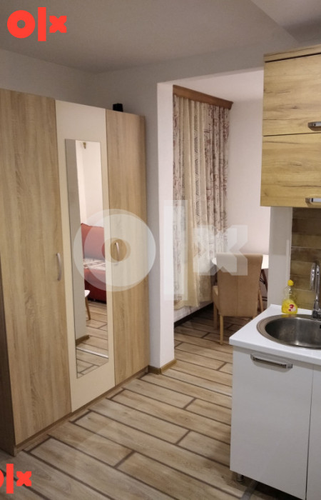 Iznajmljujem garsonjeru 20 m2 - Tuzla 5