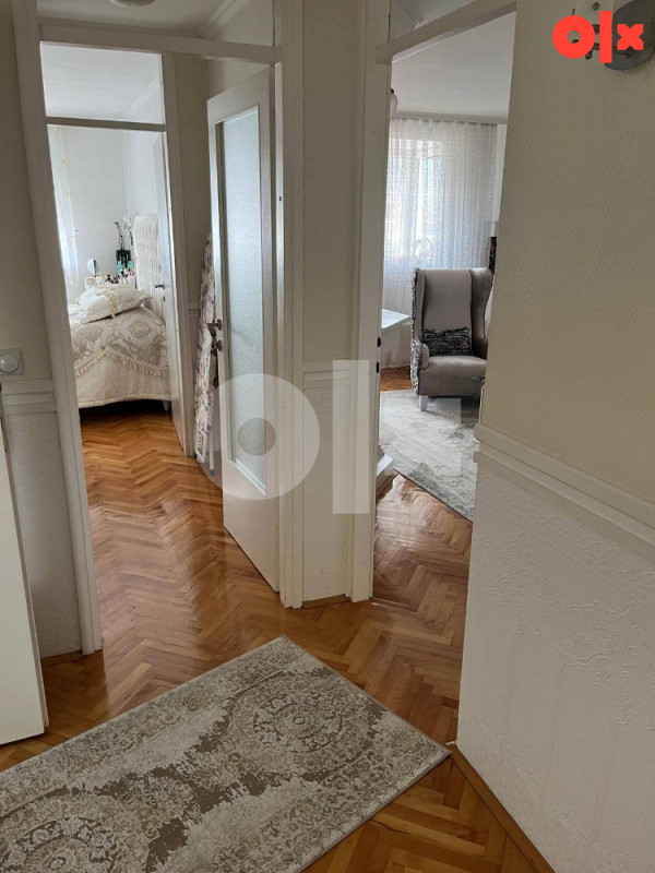 Trosoban stan u Blatuši Zenica 74 kvadr 17