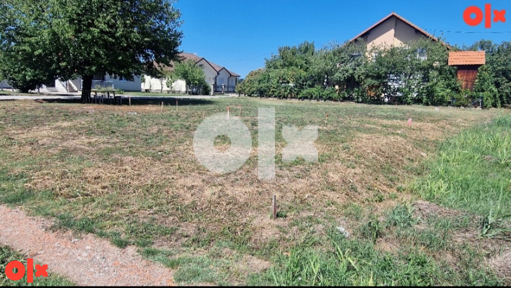 Plac sa građevinskom dozvolom zemljište Bijeljina 4