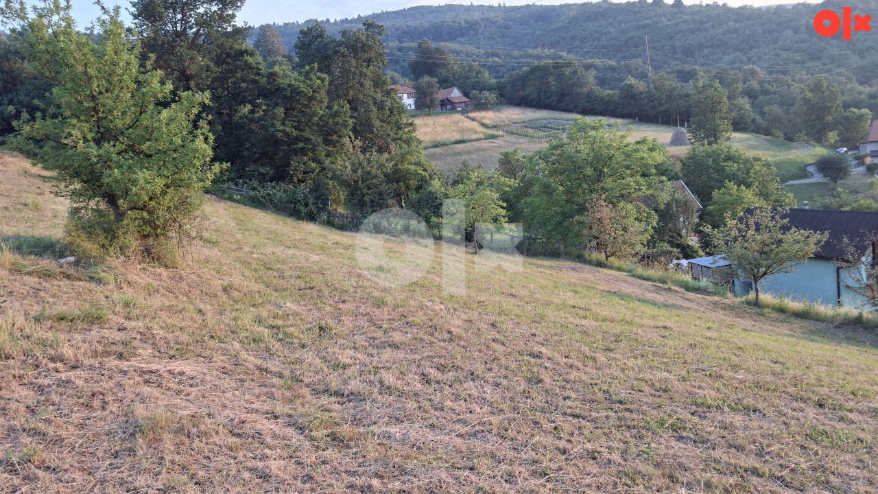 Zemljište Travnik 1867m2 9