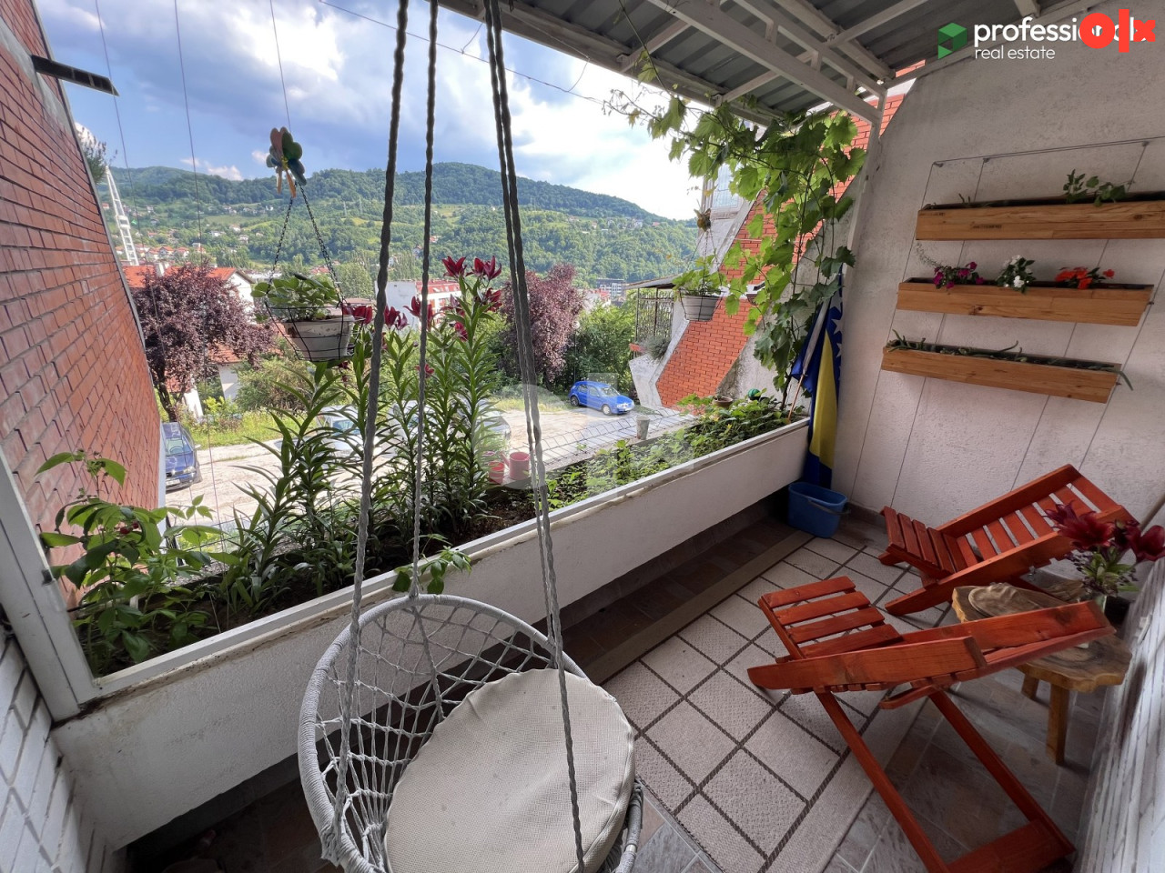 Trosoban Stan Vogošća Sarajevo 76 m2 (90m2) 10