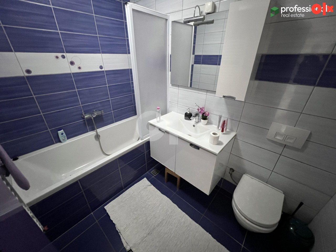 Trosoban Stan Vogošća Sarajevo 76 m2 (90m2) 13