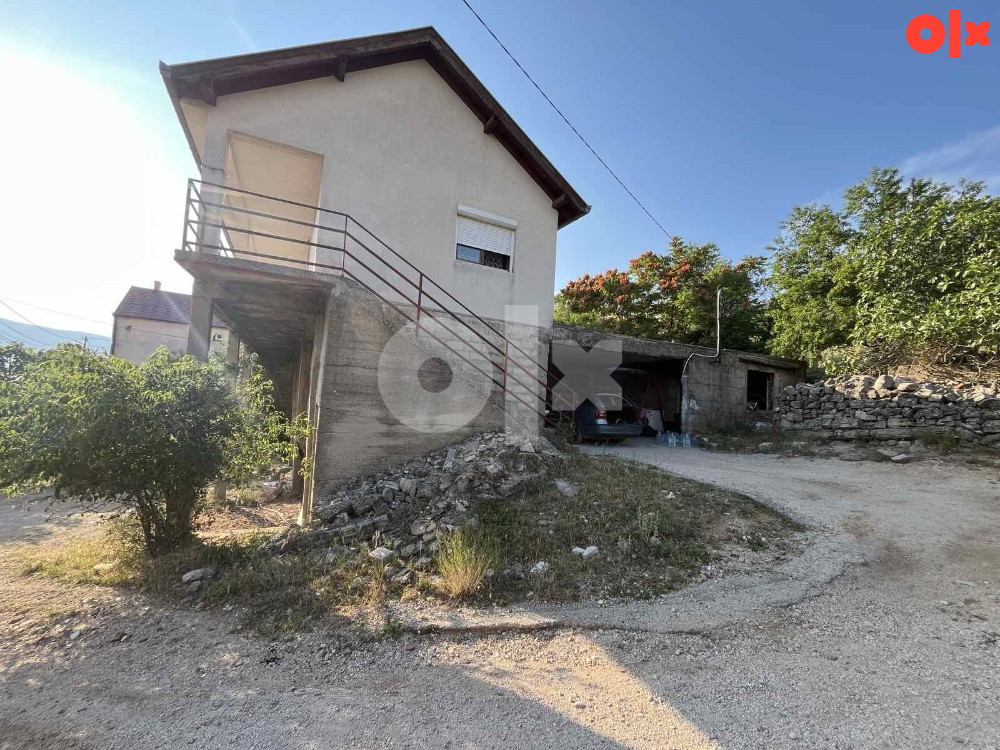 KARTEL/ Mostar Porodična kuća sa okućnicom od 4000m2 9