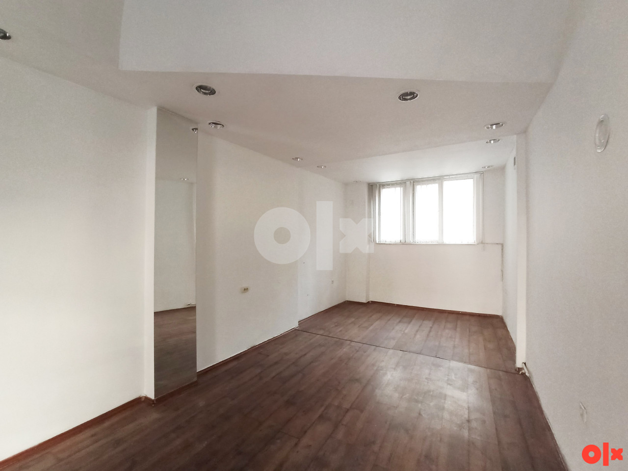 Poslovni prostor 43m2 - Centar 4