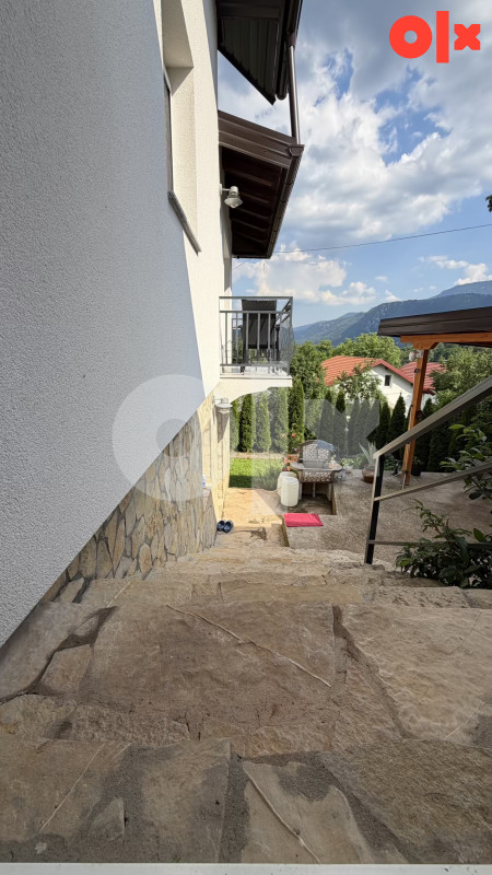 PRODAJA: Kuća sa dva odvojena stana Stari Grad 17