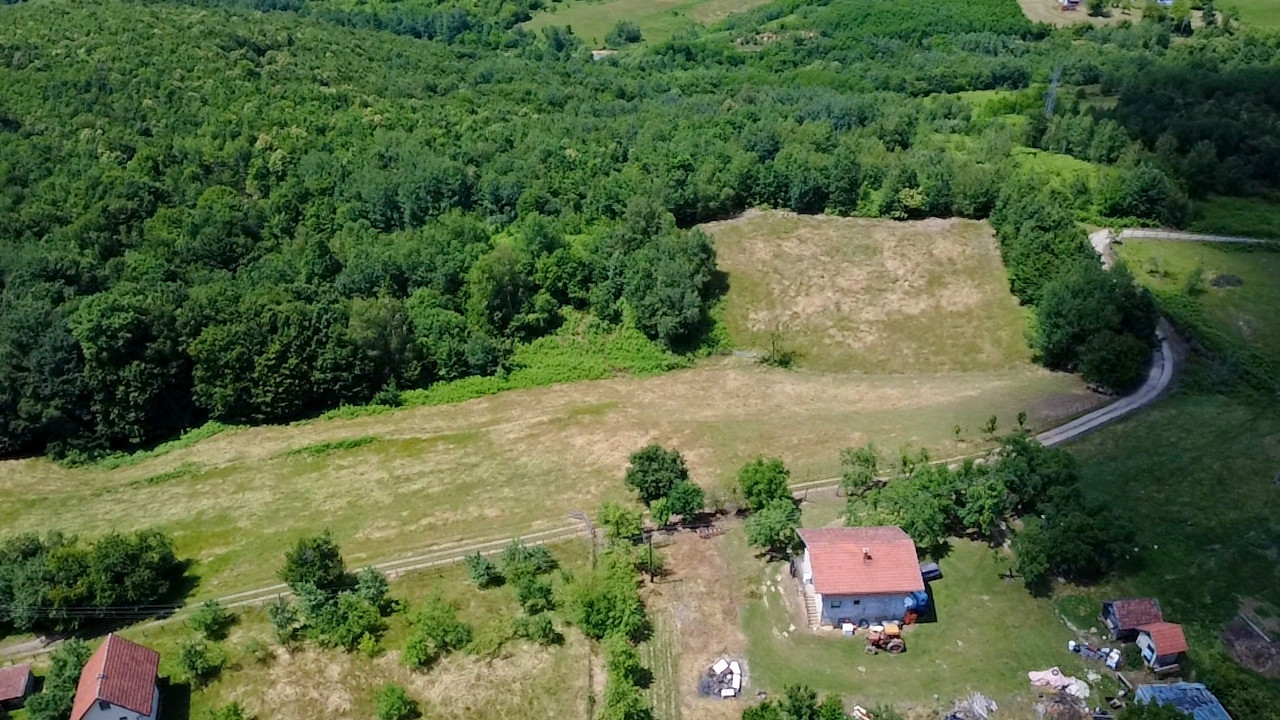 Seosko imanje sa objektima | okućnica 65 duluma - Ivanjska 5