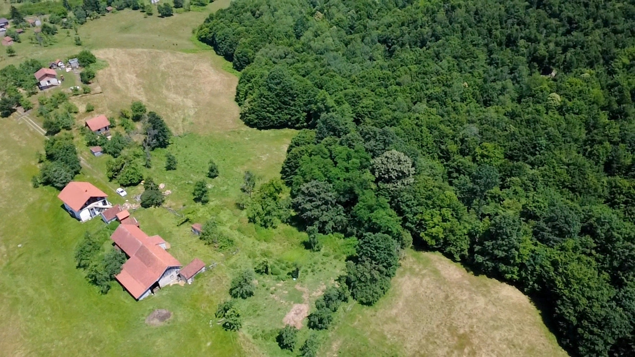 Seosko imanje sa objektima | okućnica 65 duluma - Ivanjska 8