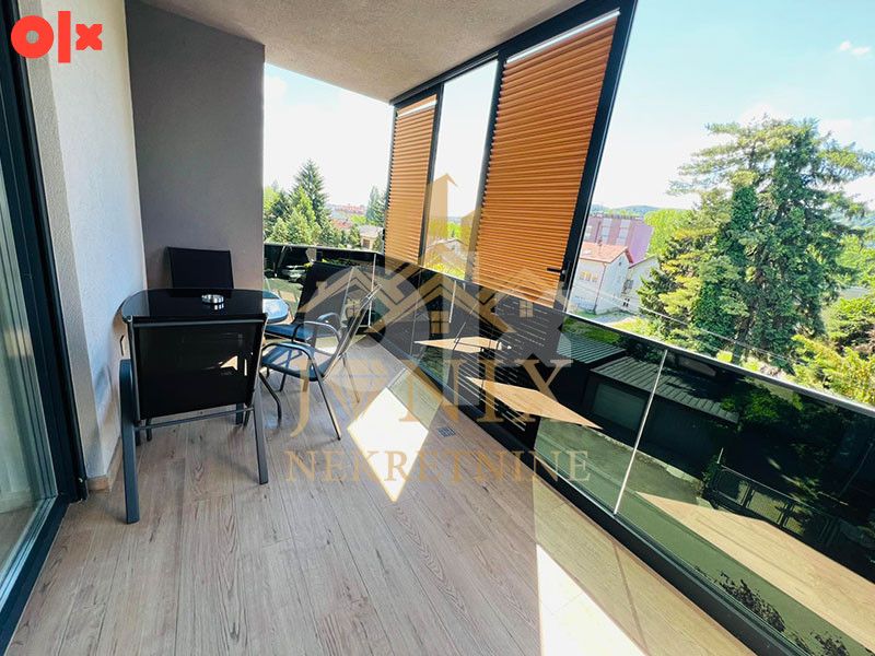 Najam trosoban stan i parking mjesto CENTAR Banja Luka 70m2 21
