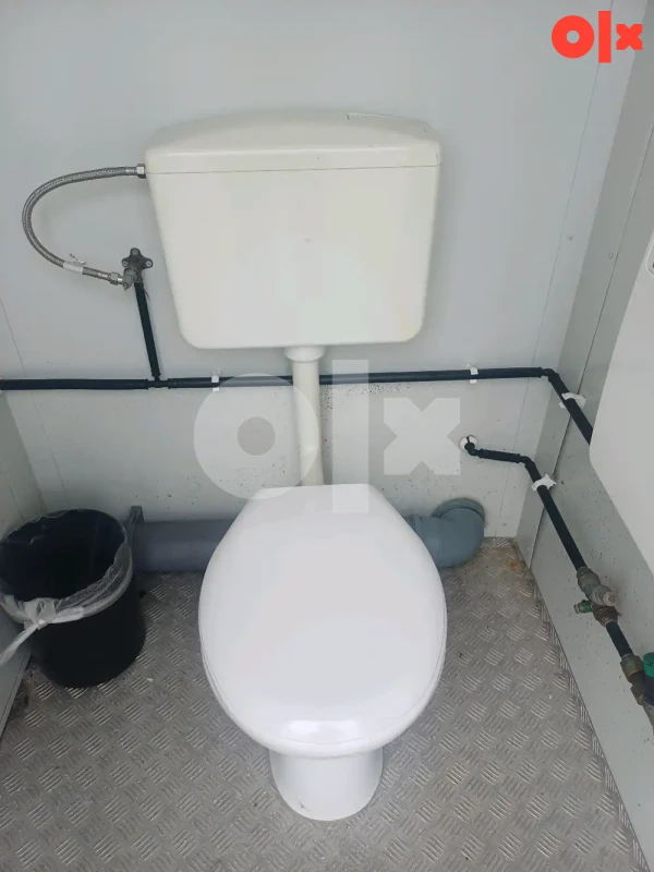 SANITARNI KONTEJNER 6