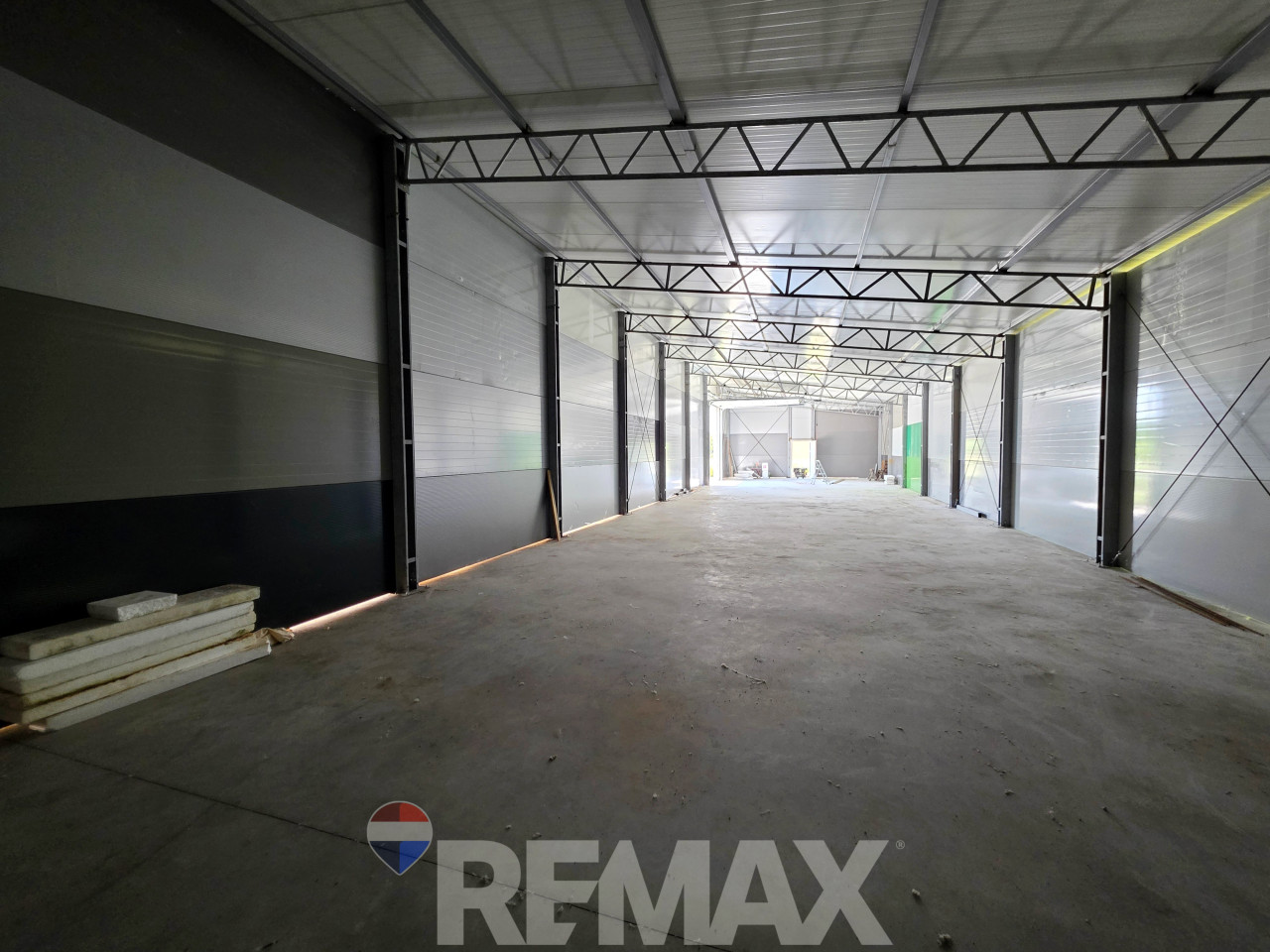 Poslovni prostor-hala 270m2 za najam u Petoševcima, Laktaši 12