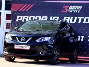 Nissan Qashqai 4x4 Panorama 360 Kamera Full Lef