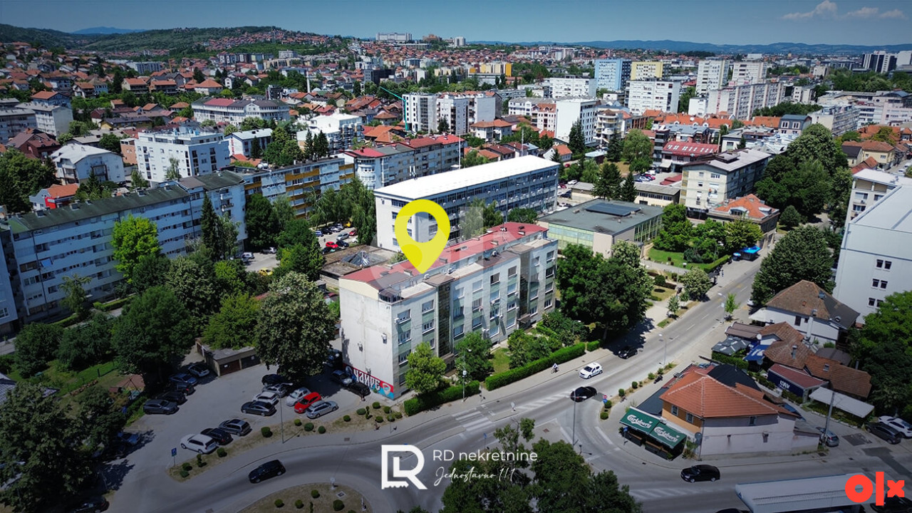 Na prodaju jednosoban stan 41 m2, za renoviranje, Širi centar 2
