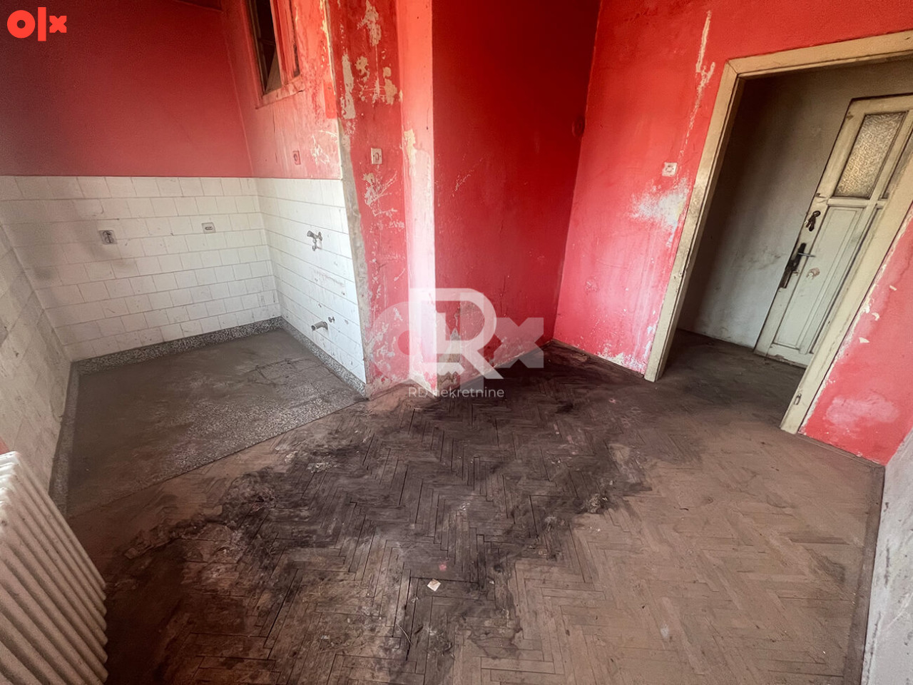 Na prodaju jednosoban stan 41 m2, za renoviranje, Širi centar 7