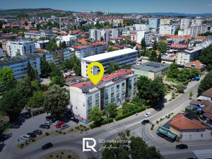 Na prodaju jednosoban stan 41 m2, za renoviranje, Širi centar photo 2