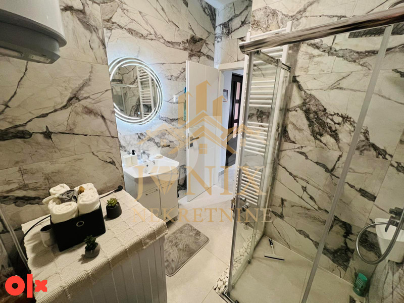 Najam stan kod Centruma sa svim režijama Banja Luka 35m2 8