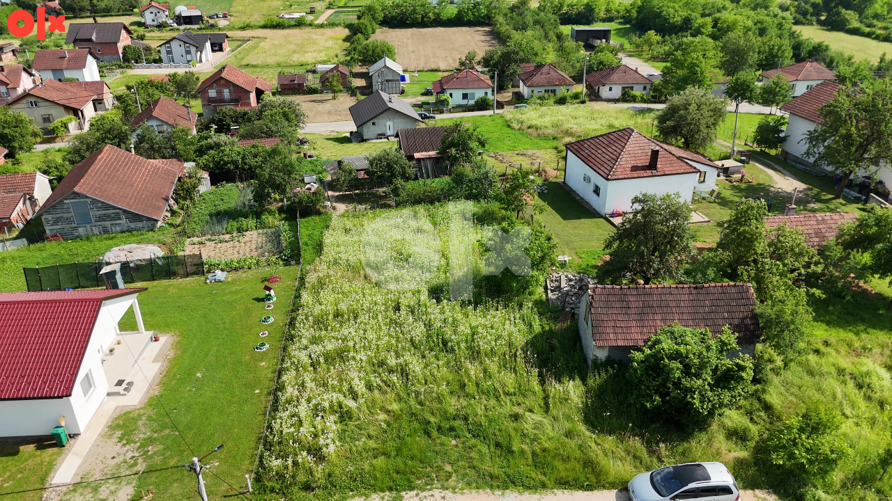 GRAĐEVINSKA PARCELA KULJANI 500m2 VODA-STRUJA NA PARCELI