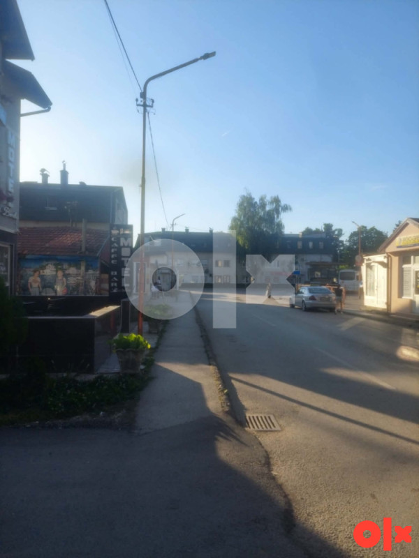 Hitno! Kuca sa poslovnim prostorom- Lukavac,top lokacija 16