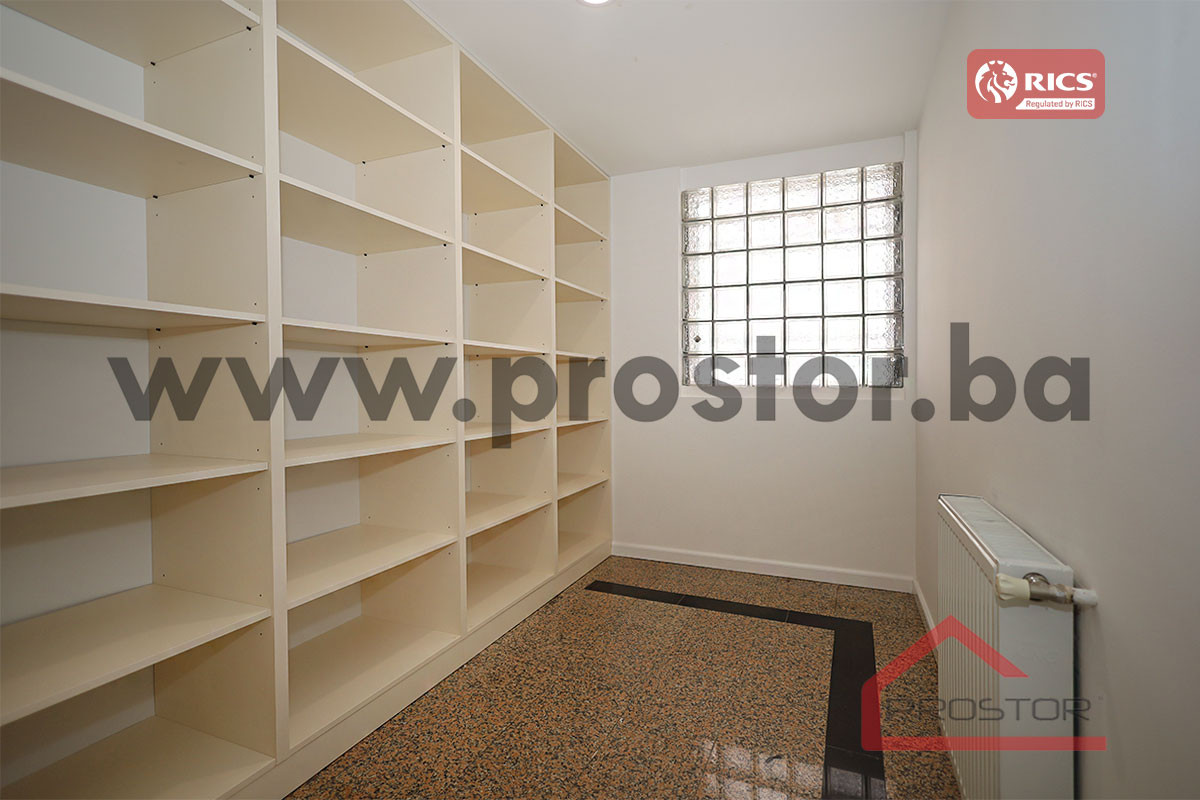 PROSTOR izdaje: Petosobna kuća, Stari Grad 8