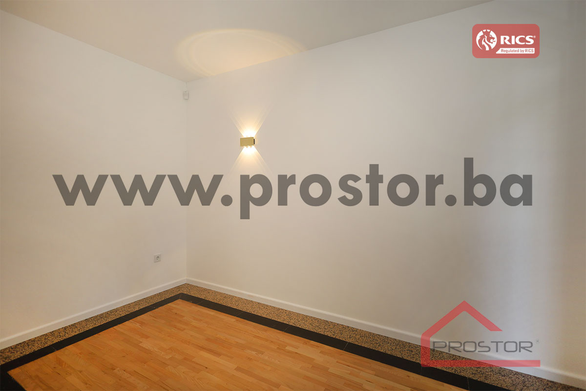 PROSTOR izdaje: Petosobna kuća, Stari Grad 9