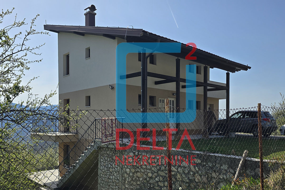 Kuća 175m2 / na parceli 13.716m2 / Vozuća-Krivaja / Zavidovići 2