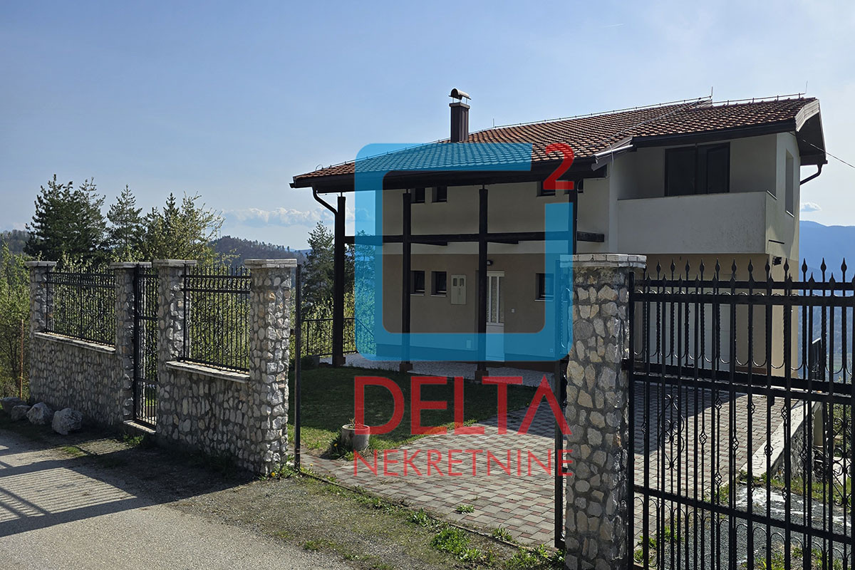 Kuća 175m2 / na parceli 13.716m2 / Vozuća-Krivaja / Zavidovići 9